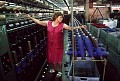 Frauenarbeitsplatz in einer Weberei